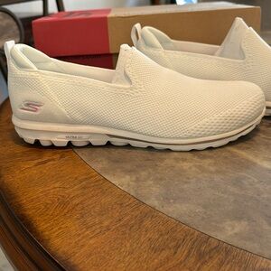 Skechers Performance Slip on Shoes. Ultra light weight. Never worn